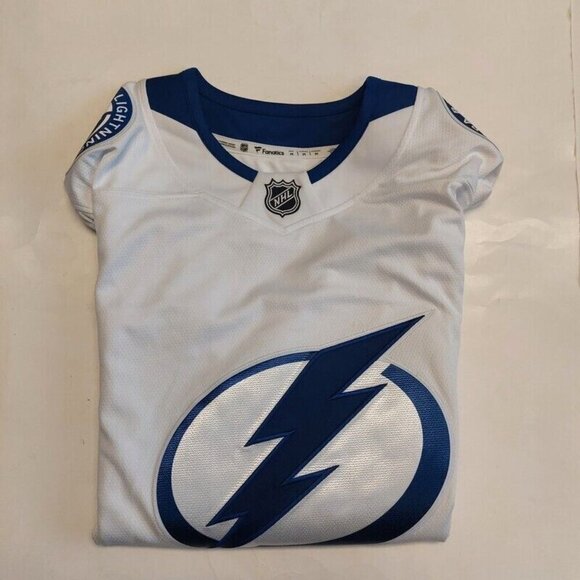 Fanatics NHL Tampa Bay Lightning Breakaway Jersey Mens Size Medium White Blue - Picture 8 of 8